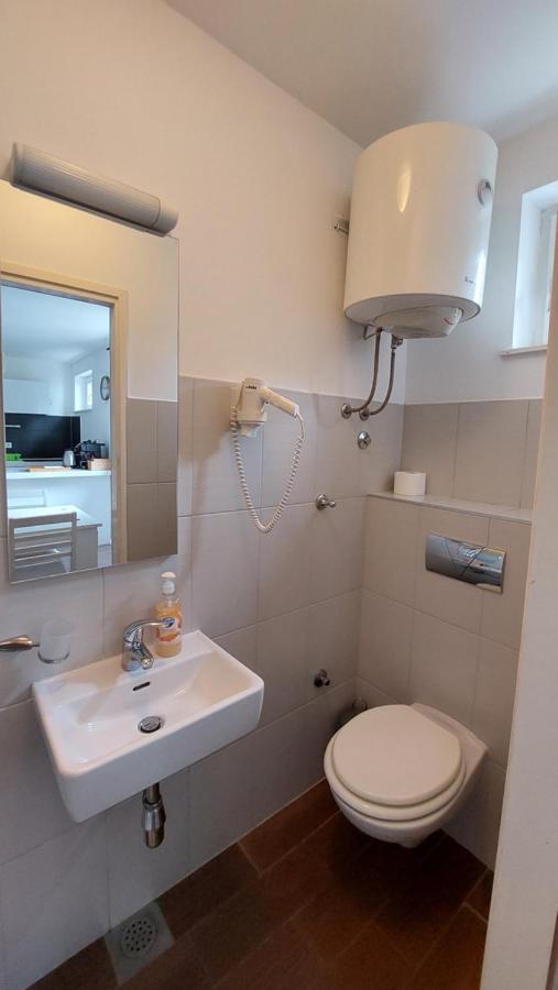 Sailing Forever Bungalow Kastela Ngoại thất bức ảnh