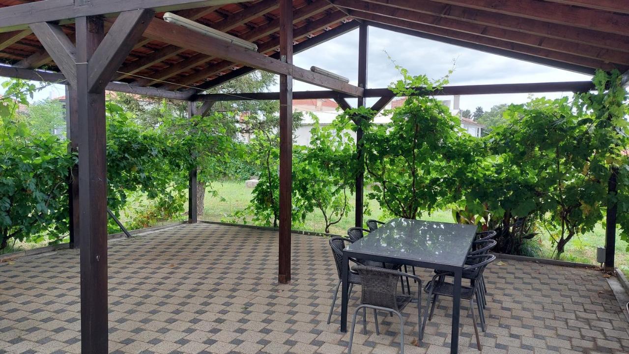 Sailing Forever Bungalow Kastela Ngoại thất bức ảnh