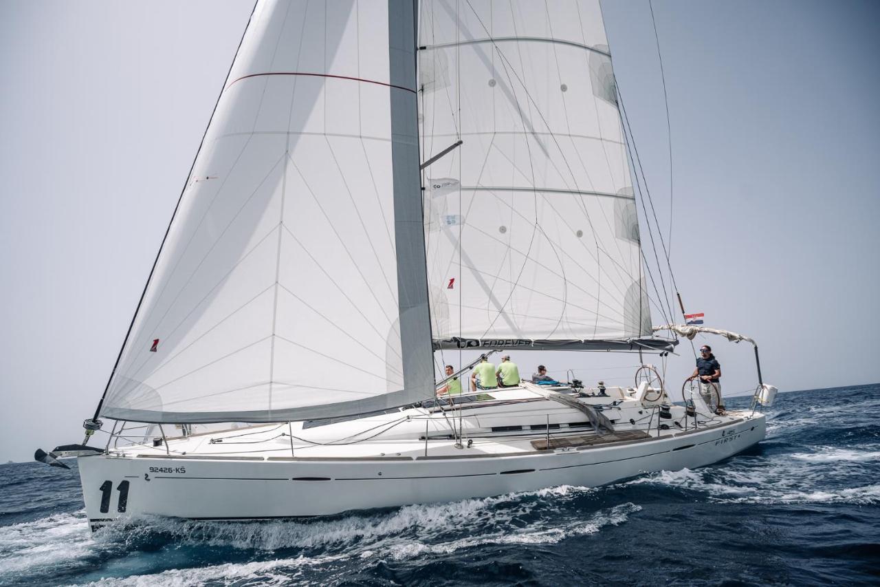 Sailing Forever Bungalow Kastela Ngoại thất bức ảnh