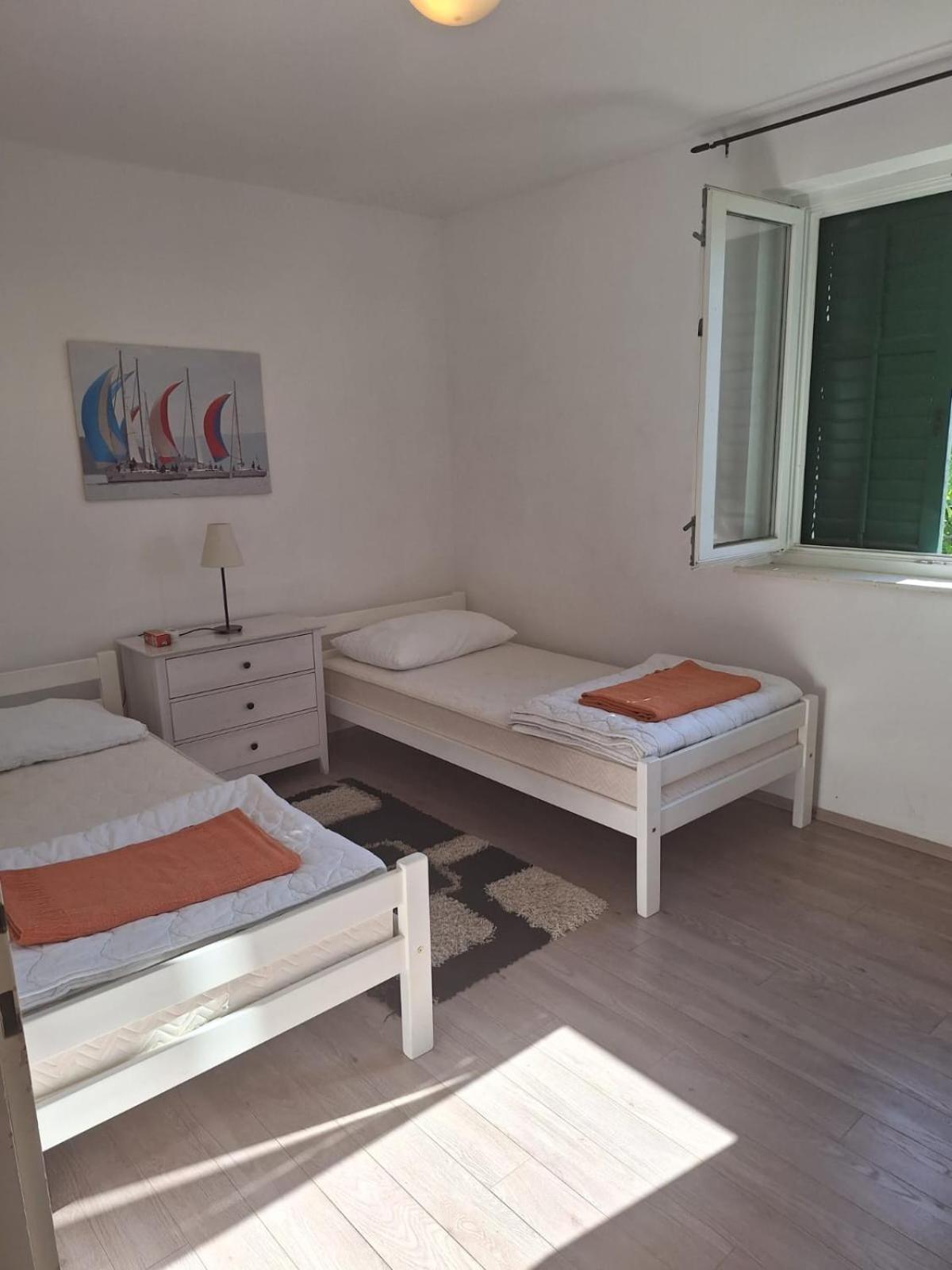Sailing Forever Bungalow Kastela Ngoại thất bức ảnh