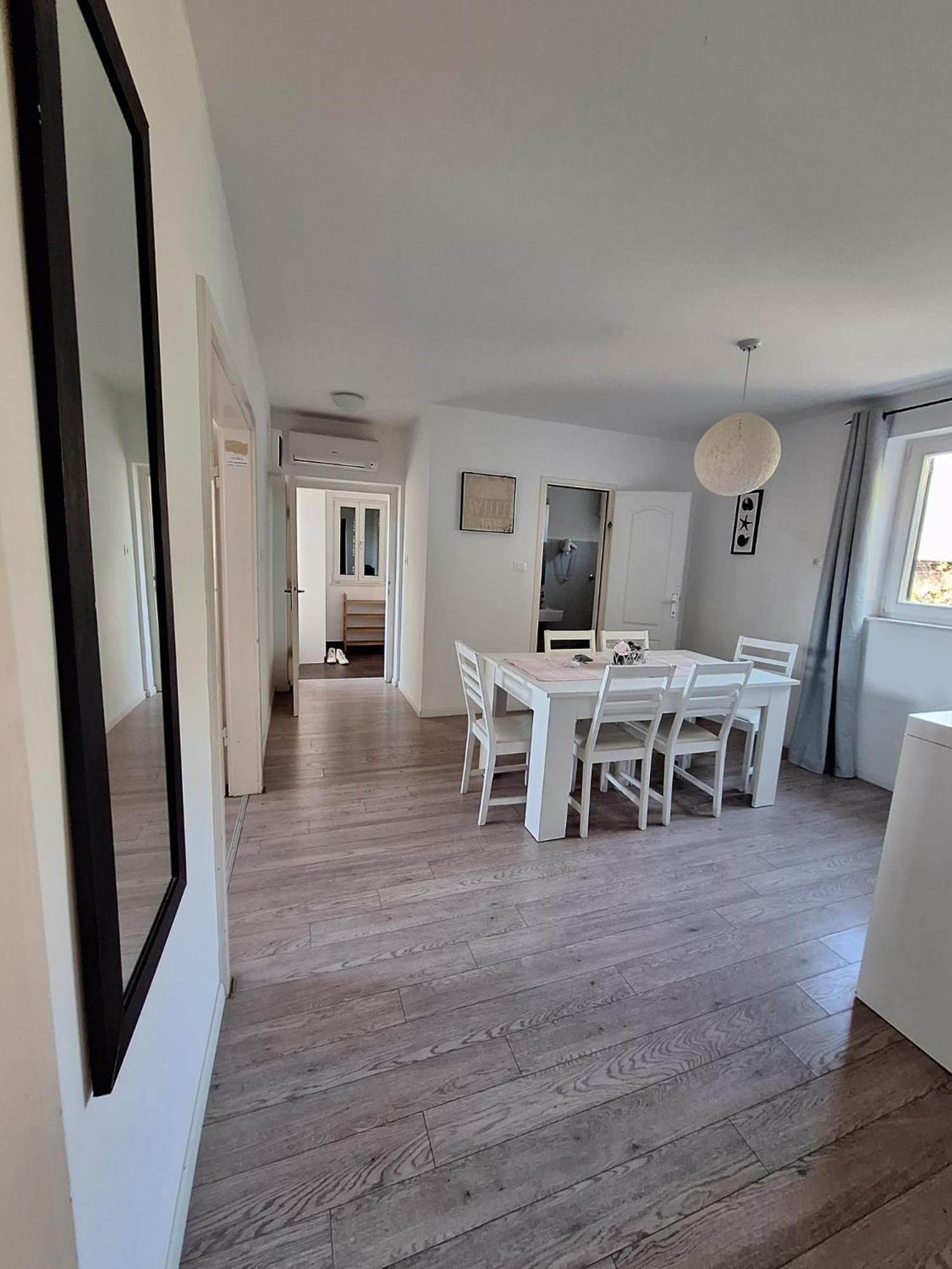 Sailing Forever Bungalow Kastela Ngoại thất bức ảnh